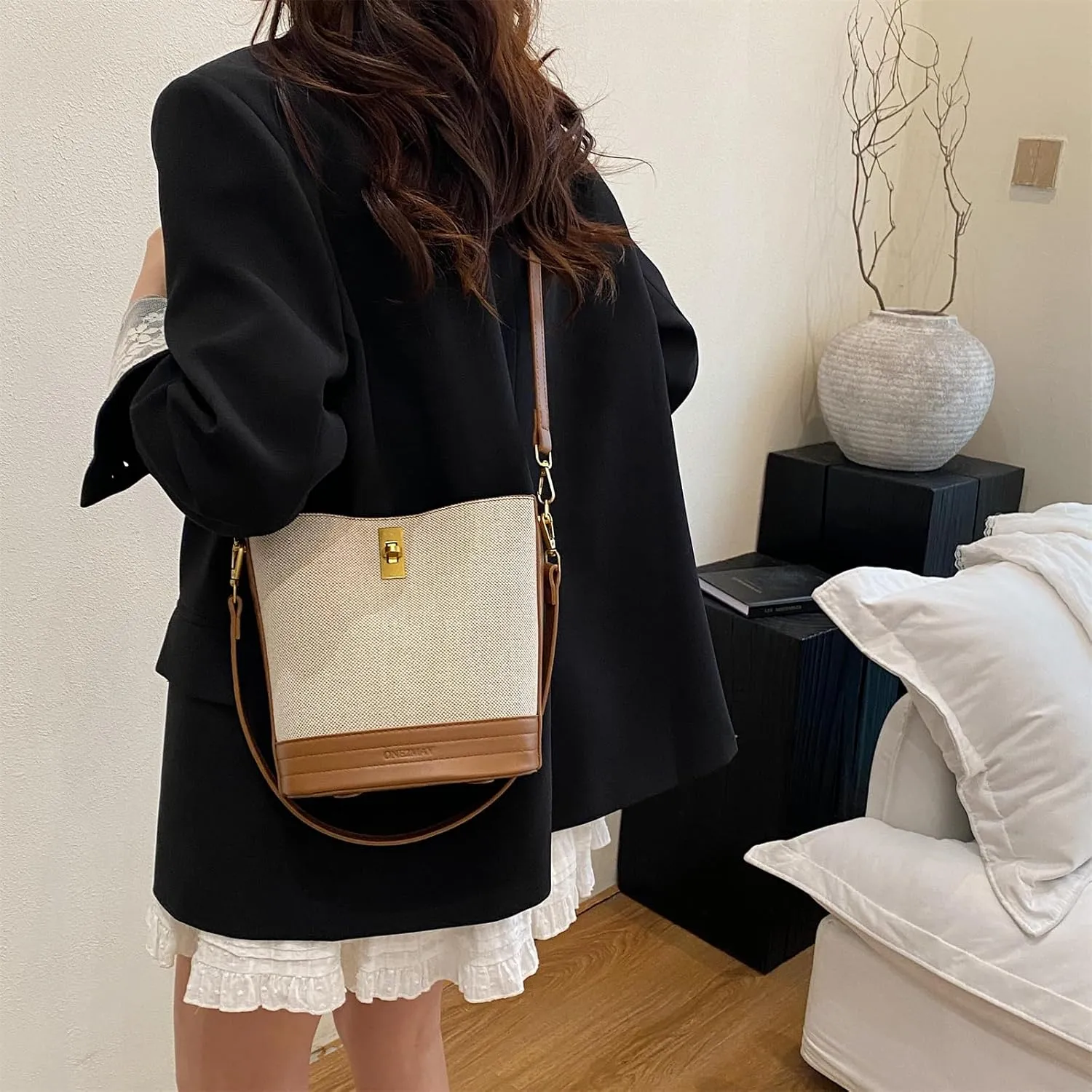 Small Bucket Bag Bucket Purse for Women Shoulder Purse Crossbody Handbag Mini Faux Suede Hobo Bag